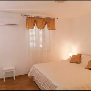 Apartment Perina Trogir